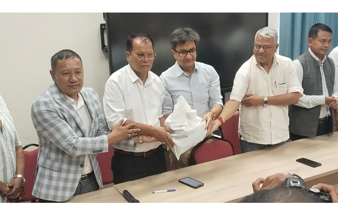 भोटेकोशी बाढीपीडितका लागि कांग्रेस काभ्रेद्वारा केन्द्रीय कोषमा साढे १७ लाखभन्दा बढी हस्तान्तरण