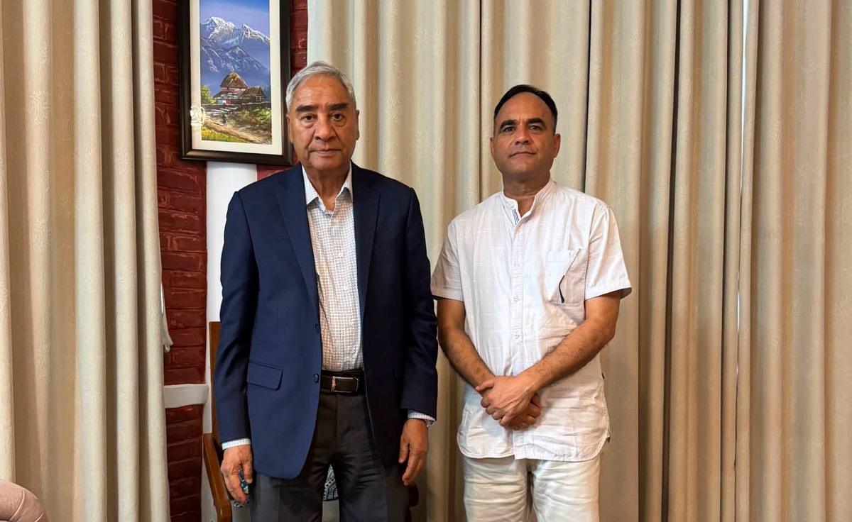 कांग्रेसभित्र एकताको कसरत : नैनसिंह महरद्वारा शेरबहादुर देउवासँग भेट