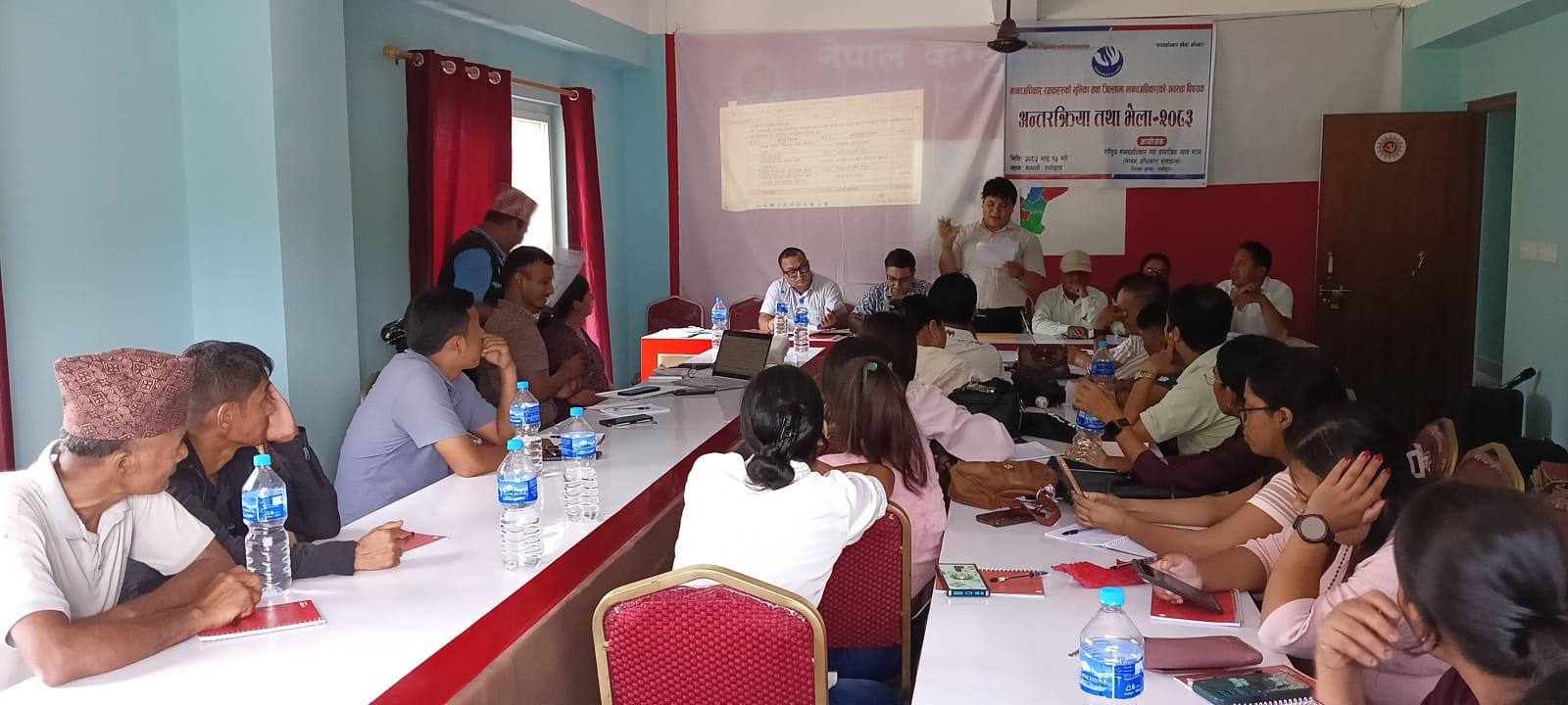 सरकारको ध्यान बाढी पीडितको उद्धारमा गएन, कसरी मिलाएर फोटो खिच्ने भन्नेमा ध्यान : माधव ढुङ्गेल