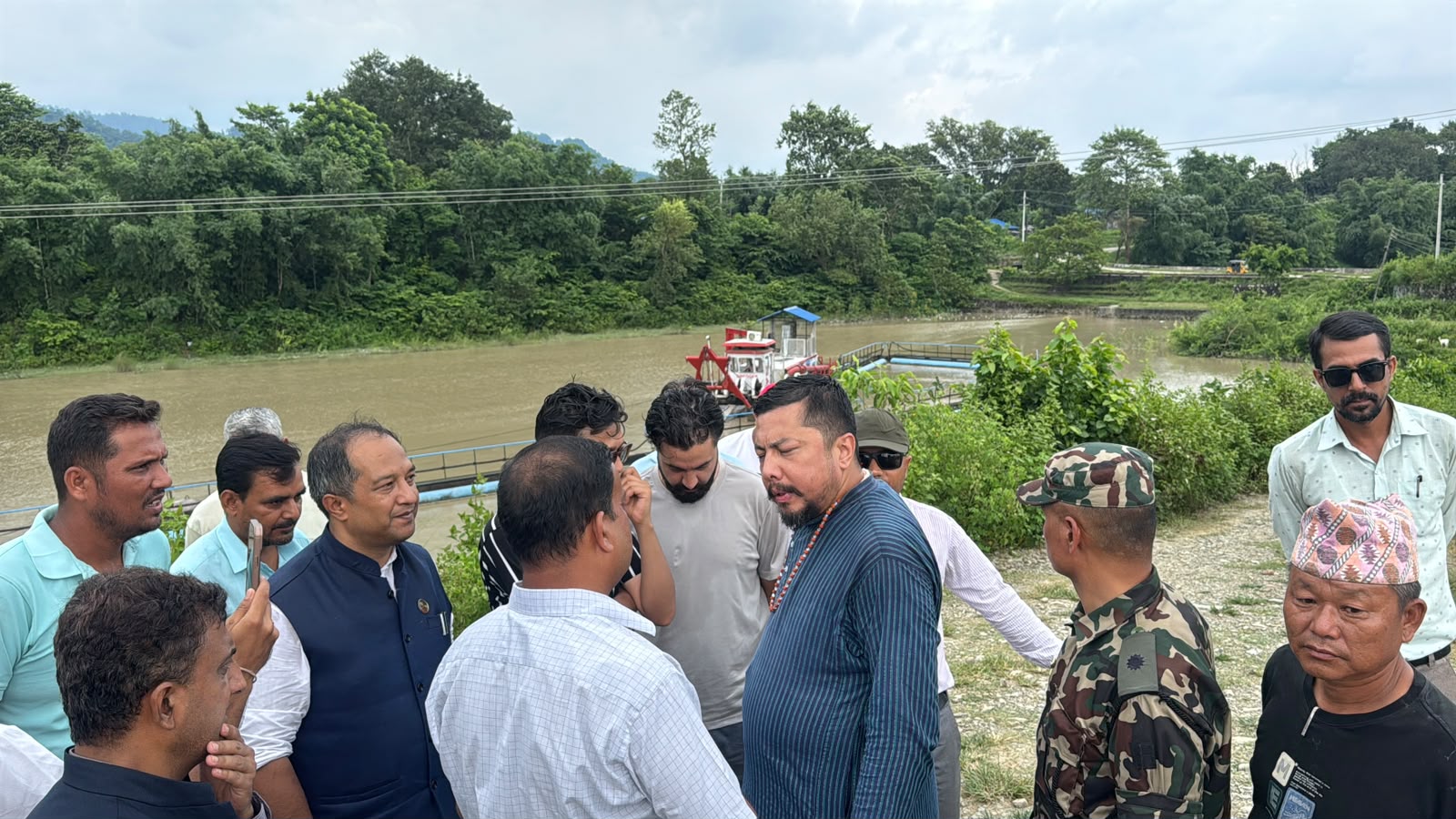ठूला सिँचाइ आयोजनाले पलायन रोक्न र रोजगारी बढाउन सक्छन् : मन्त्री श्रेष्ठ