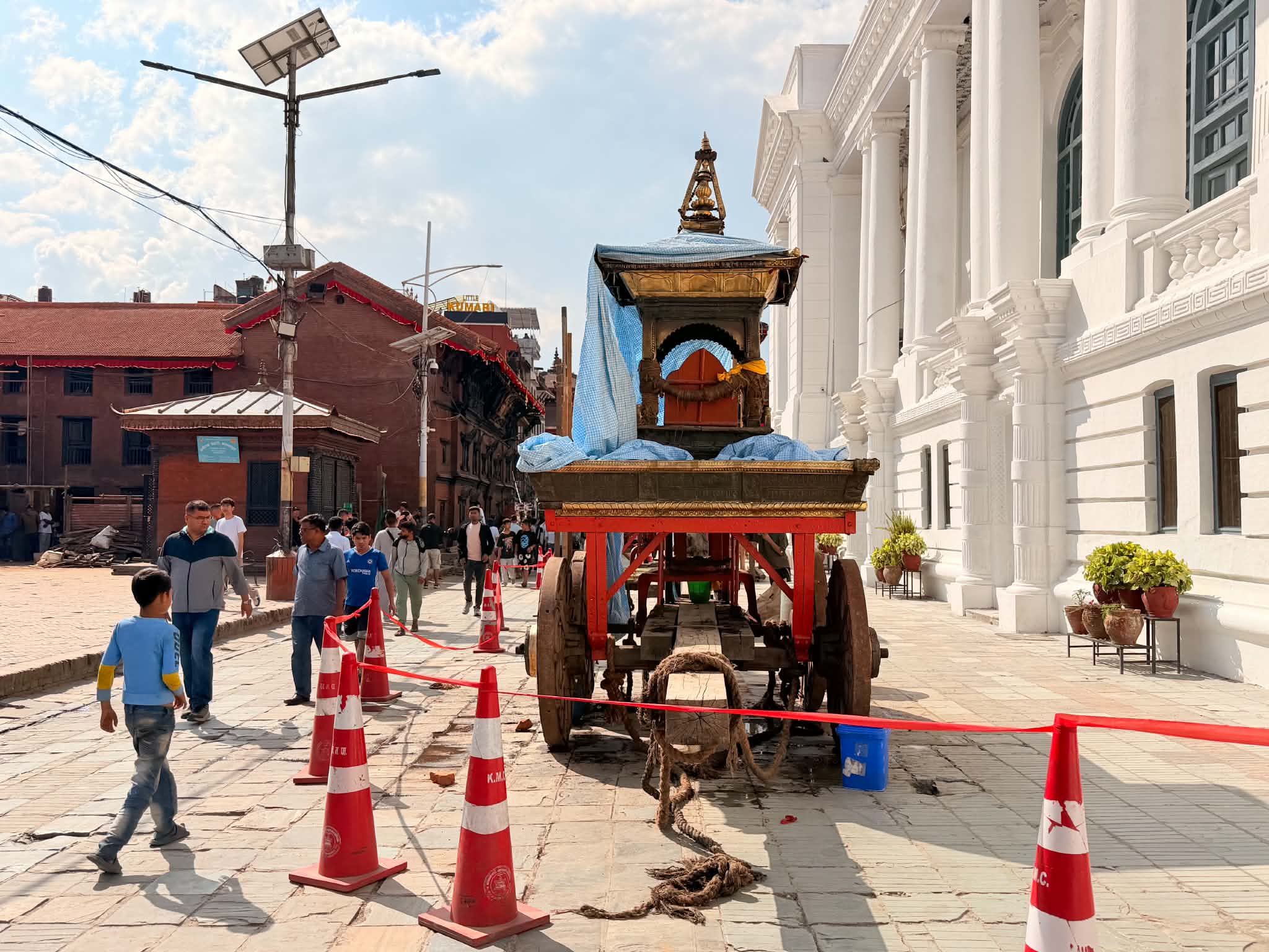 वसन्तपुरमा यसरी हुँदैछ इन्द्रजात्राको तयारी