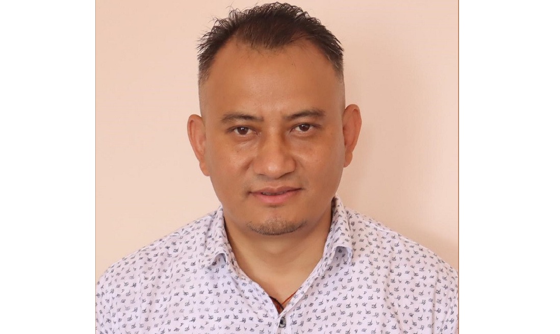 प्रधानमन्त्रीसँग छलफल सकेर निस्किँदै गर्दा सिंहदरबार गेटबाटै गाउँपालिका अध्यक्ष पक्राउ