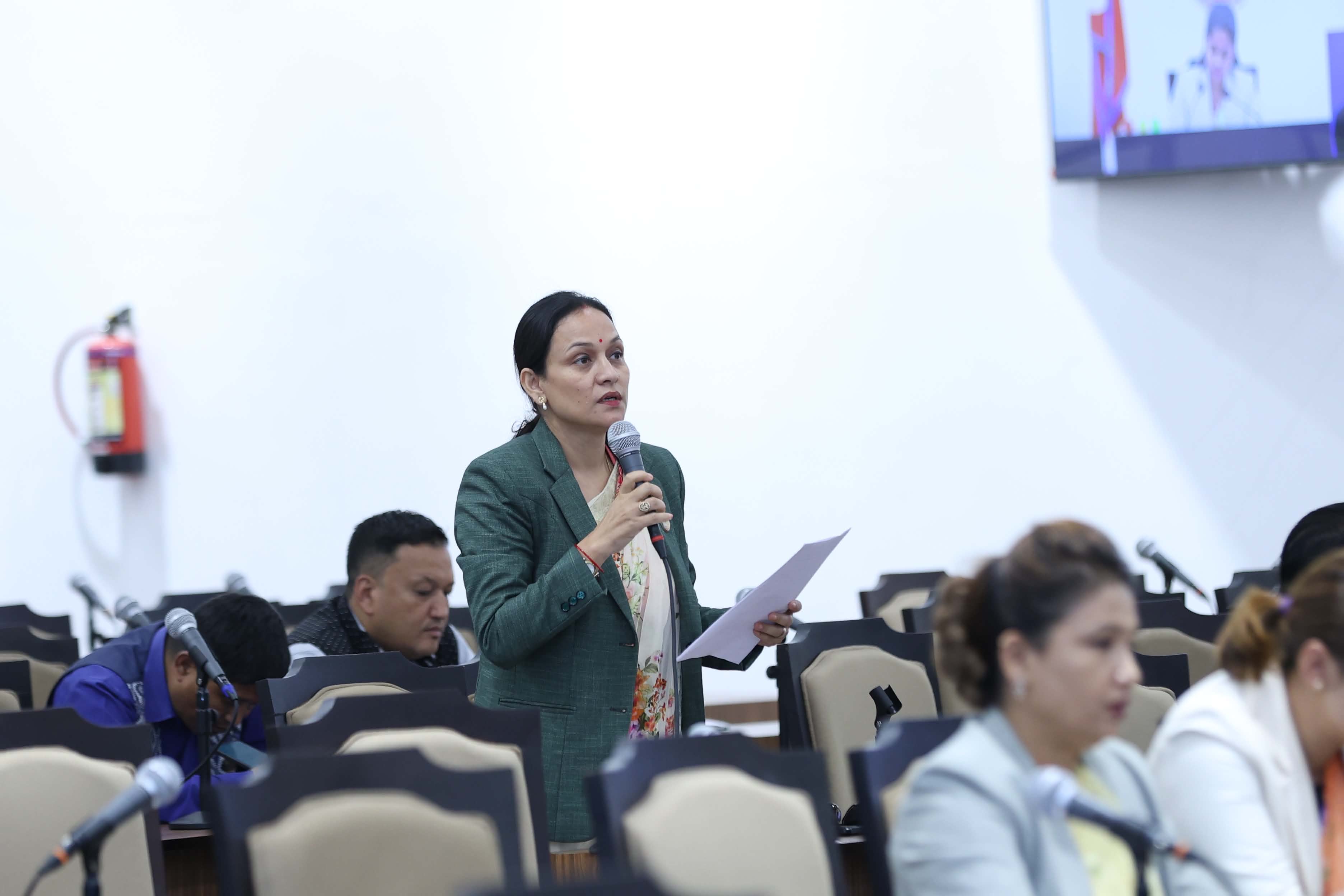 चुरे दोहन र बाढी-पहिरोको मारमा सर्लाही-१: तटबन्ध निर्माण र कूटनीतिक पहल गर्न सरकारसँग माग