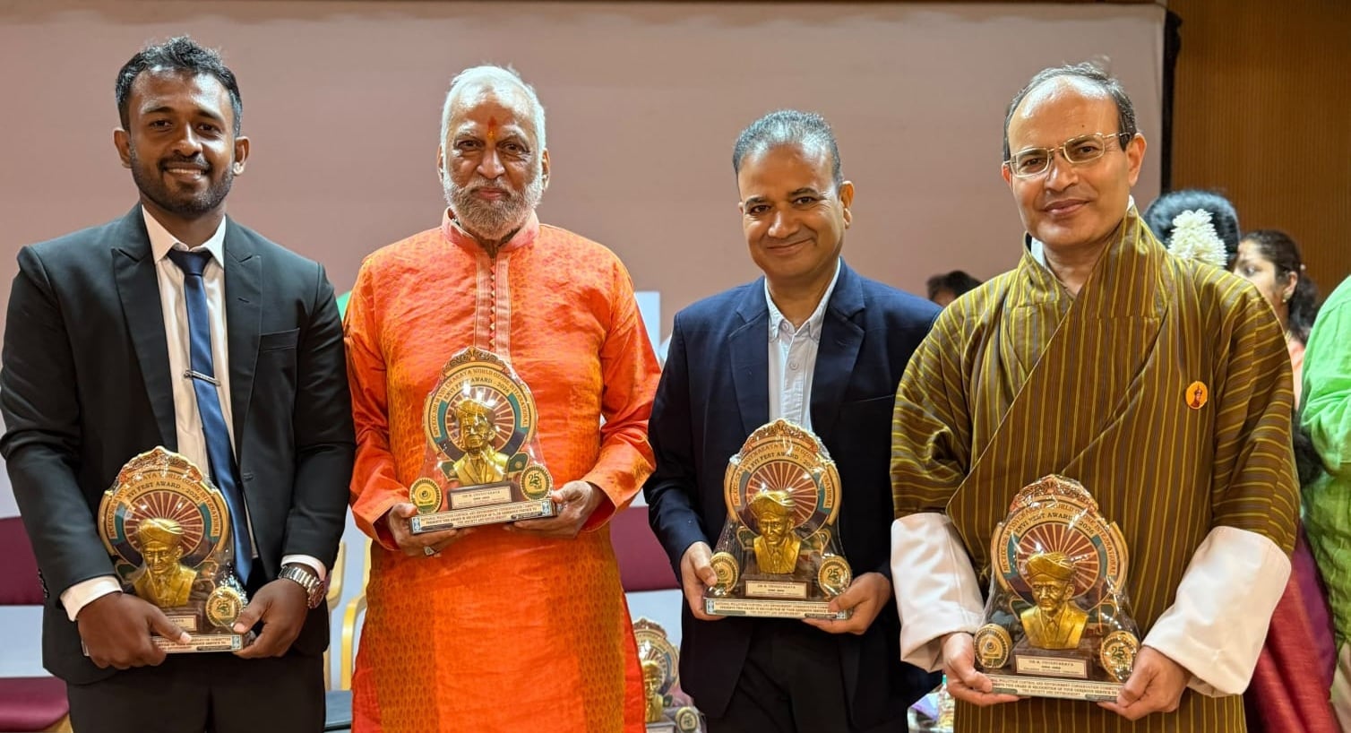 आयुर्वेद तथा वातावरण संरक्षण कर्ता डा. तिम्सिना भारतमा सम्मानित