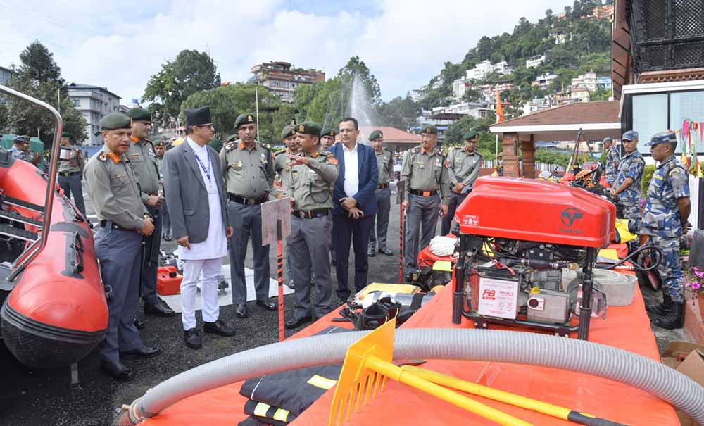 सशस्त्र प्रहरीलाई थप तालिम र स्रोतसाधन सम्पन्न बनाउन गृहसचिव शर्माको निर्देशन