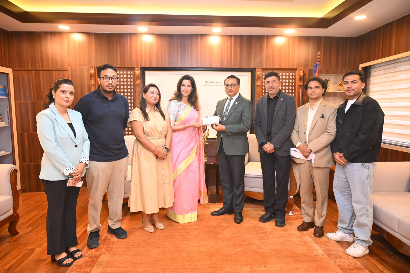 रसुवाका बाढीपीडितका लागि नाइमाद्वारा  ५० लाख सहयोग हस्तान्तरण