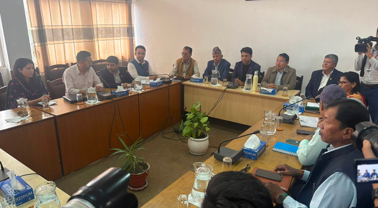 भोटेकोशी बाढी: १० बुँदे निर्णय कार्यान्वयन गर्दै तल्लो तहसम्म राजनीतिक संयन्त्र बनाउने सर्वदलीय सहमति