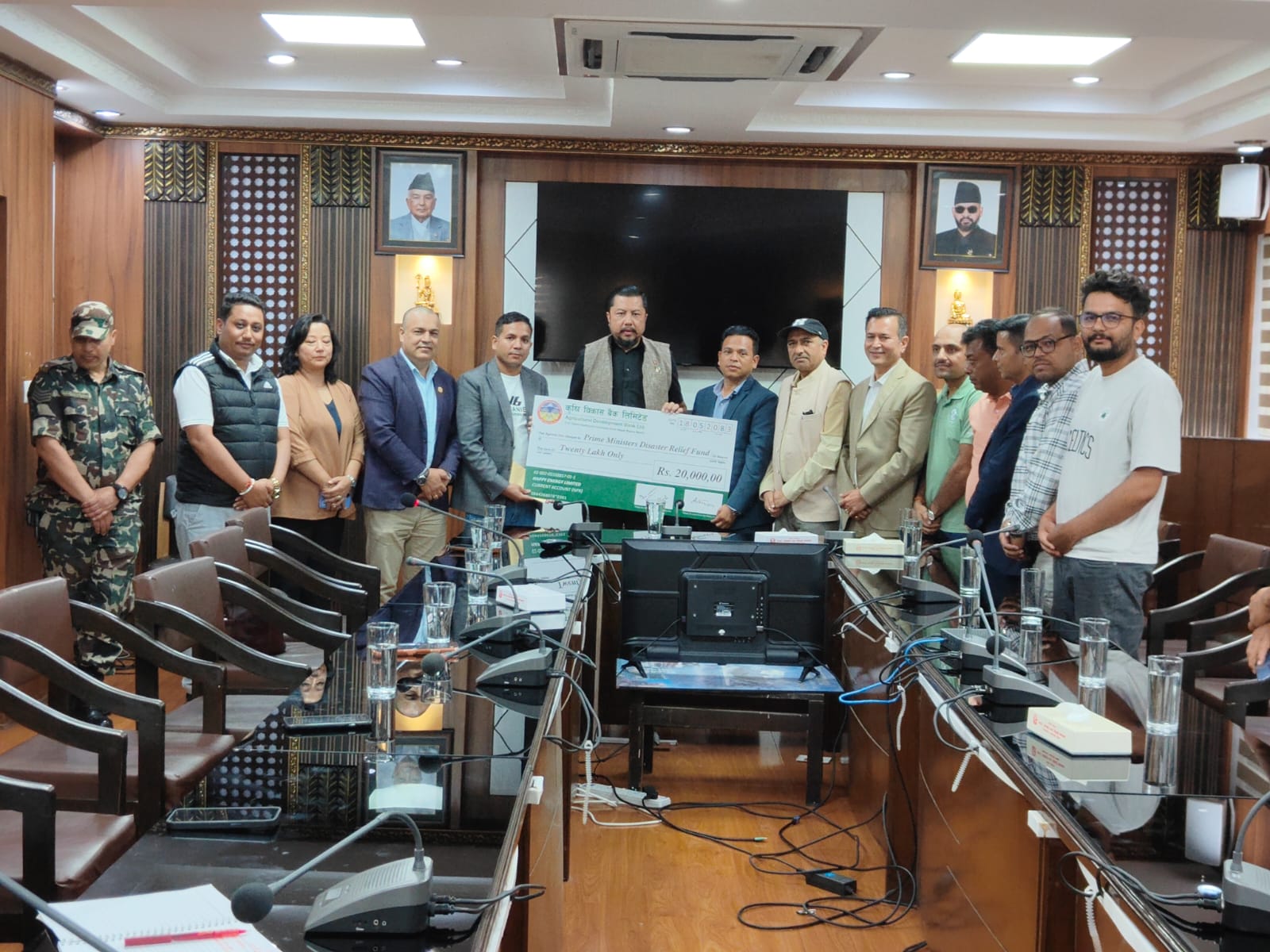 प्रधानमन्त्री दैवी प्रकोप उद्धार कोषमा ह्याप्पी इनर्जीको २० लाख रुपैयाँ सहयोग