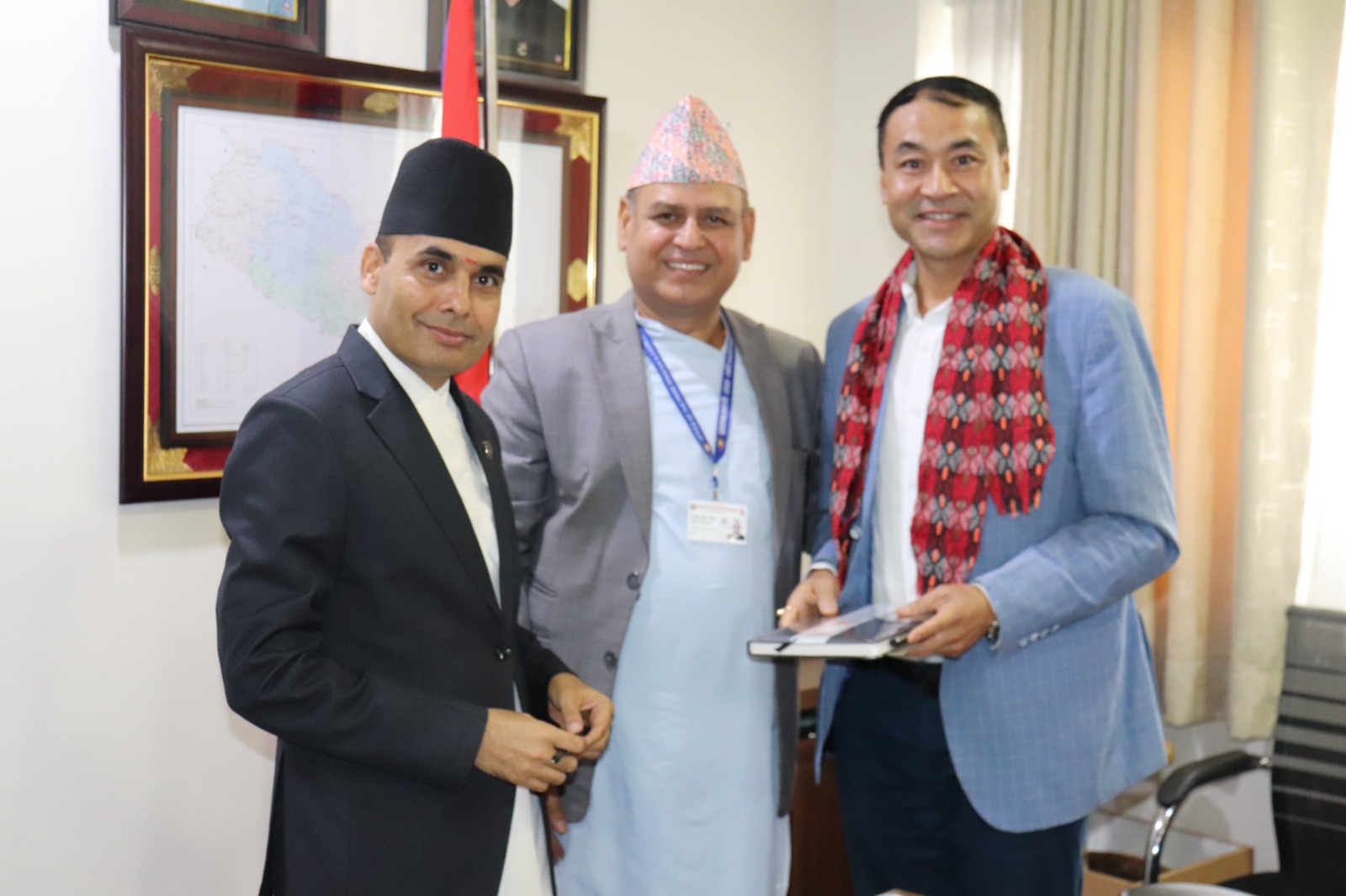 विज्ञापन बोर्डको अध्यक्षमा सन्तोष श्रेष्ठ नियुक्त