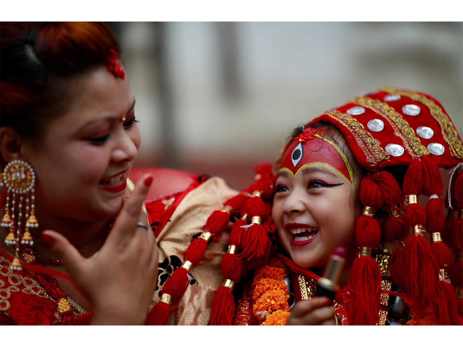 तलेजु भवानी मन्दिरमा कुमारी पूजा: वर्षाका बीच बालिकाहरूको उल्लेख्य सहभागिता