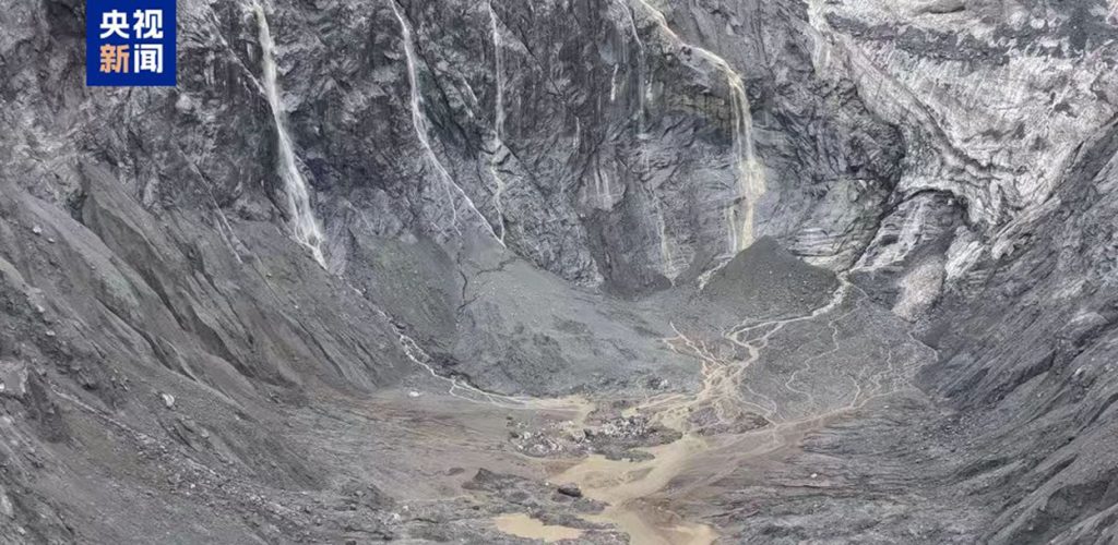 चिनियाँ जलस्रोत मन्त्रालयको चेतावनी- हिमचट्टान अझै भत्किने जोखिममा, तल्लो तटीय क्षेत्रमा खतरा कायमै