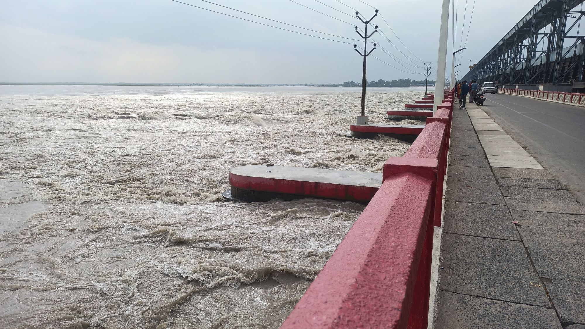कोशी र नारायणीमा जलसतह सतर्कता तहभन्दा माथि, तीन दिन उच्च सतर्कता अपनाउन आग्रह