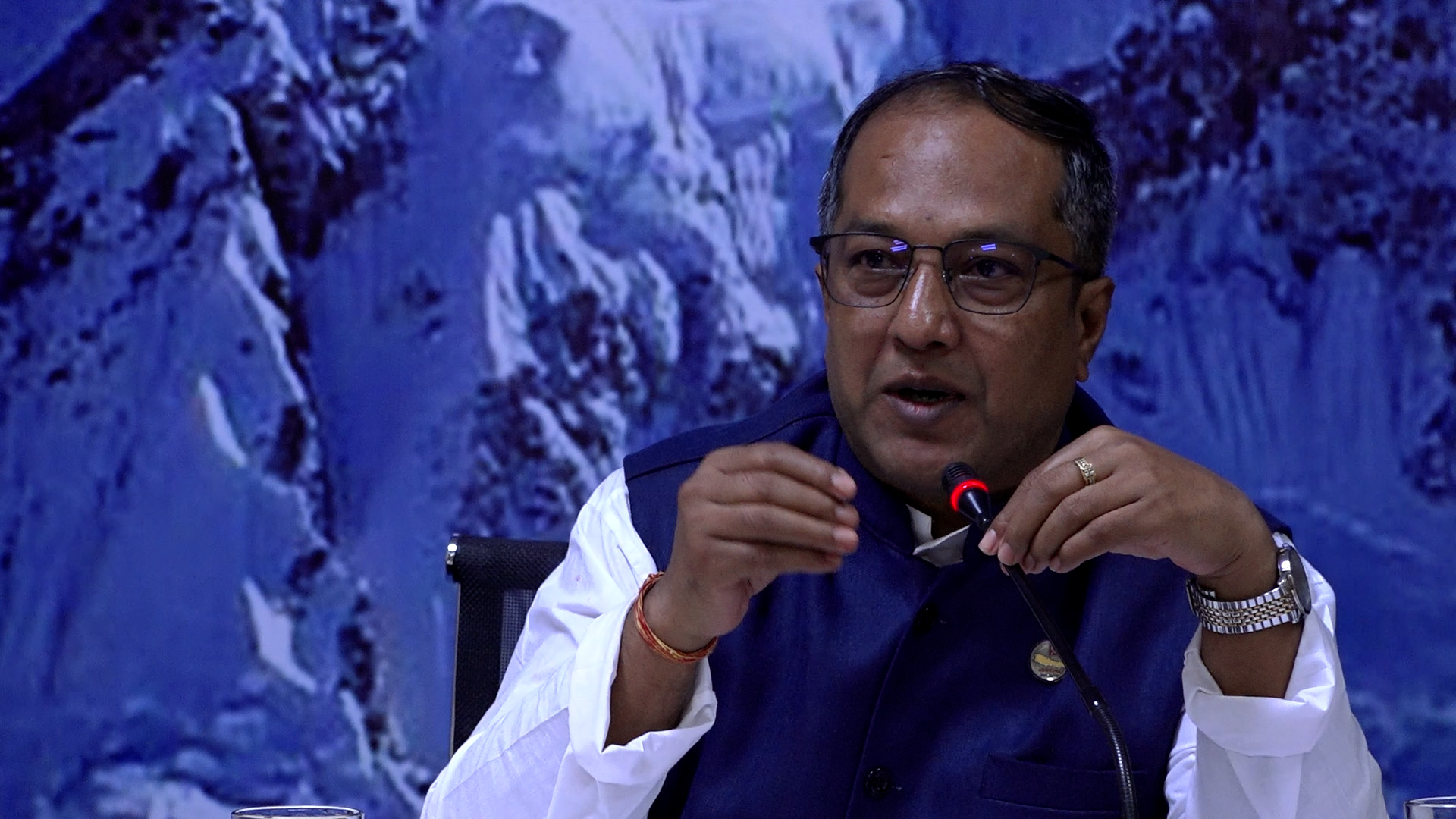 वन मन्त्रालयबाट स्वीकृति ढिलाइ हुँदा एक दिनमै करोडौँ घाटा हुन्छ : मन्त्री साह