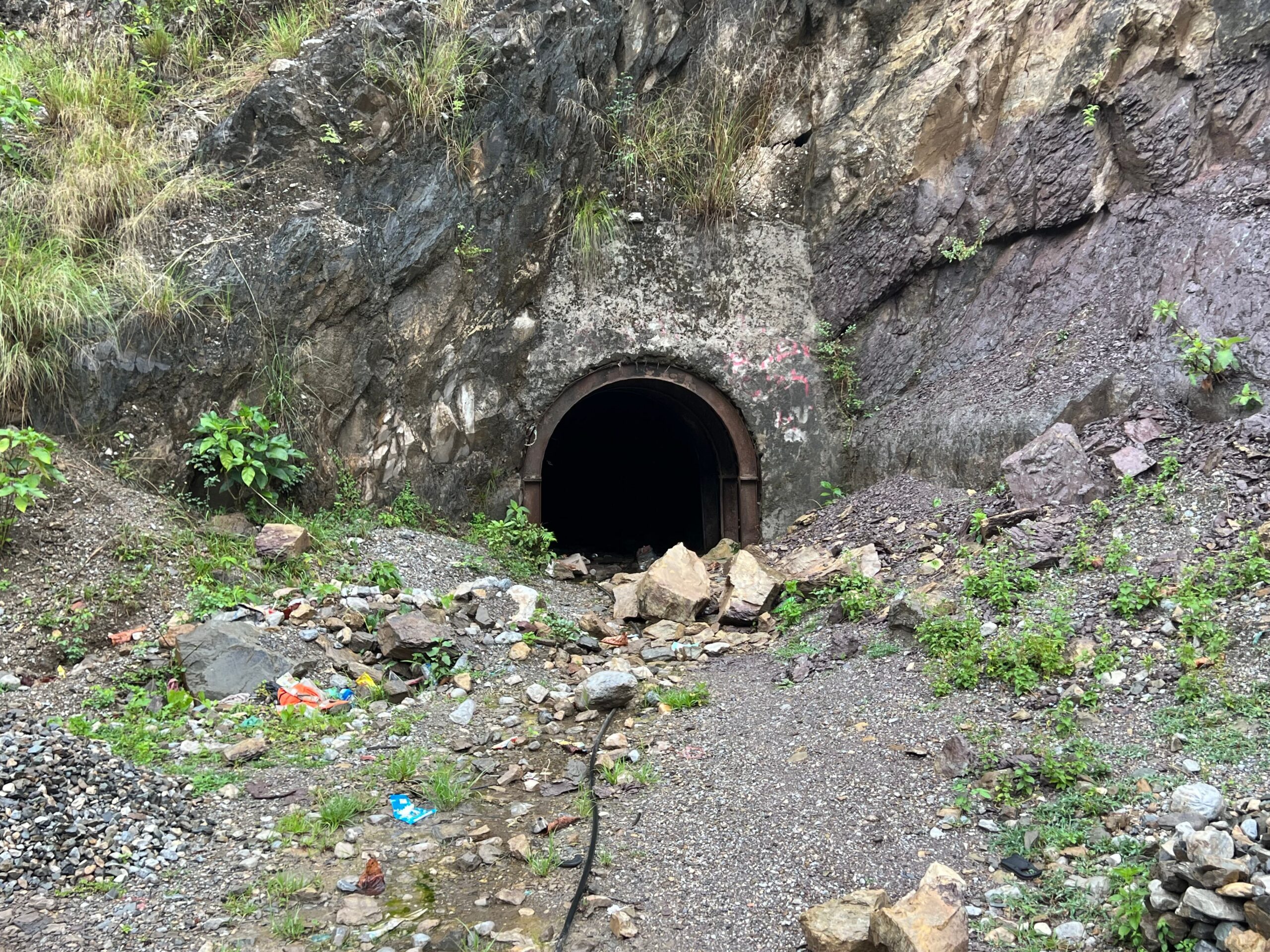 नलगाड जलविद्युत आयोजनाको डीपीआर दराजमै, लगानी अभावमा काम अलपत्र