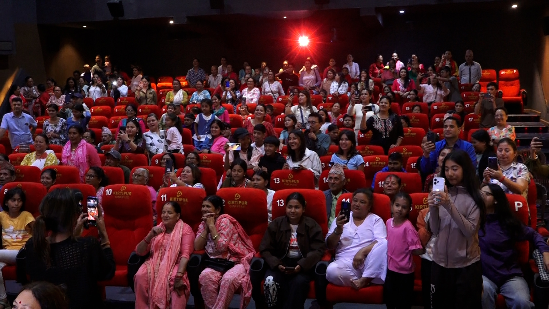 ‘झिंगेदाउ २’ लाई तेस्रो दिन पनि दर्शकको उत्साहजनक साथ