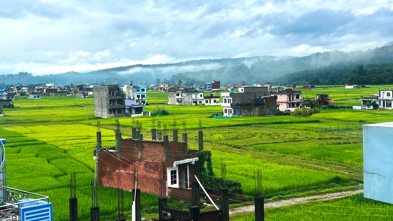 कर्णालीको राजधानी वीरेन्द्रनगरमा मौसम खुल्दै (तस्बिरसहित)