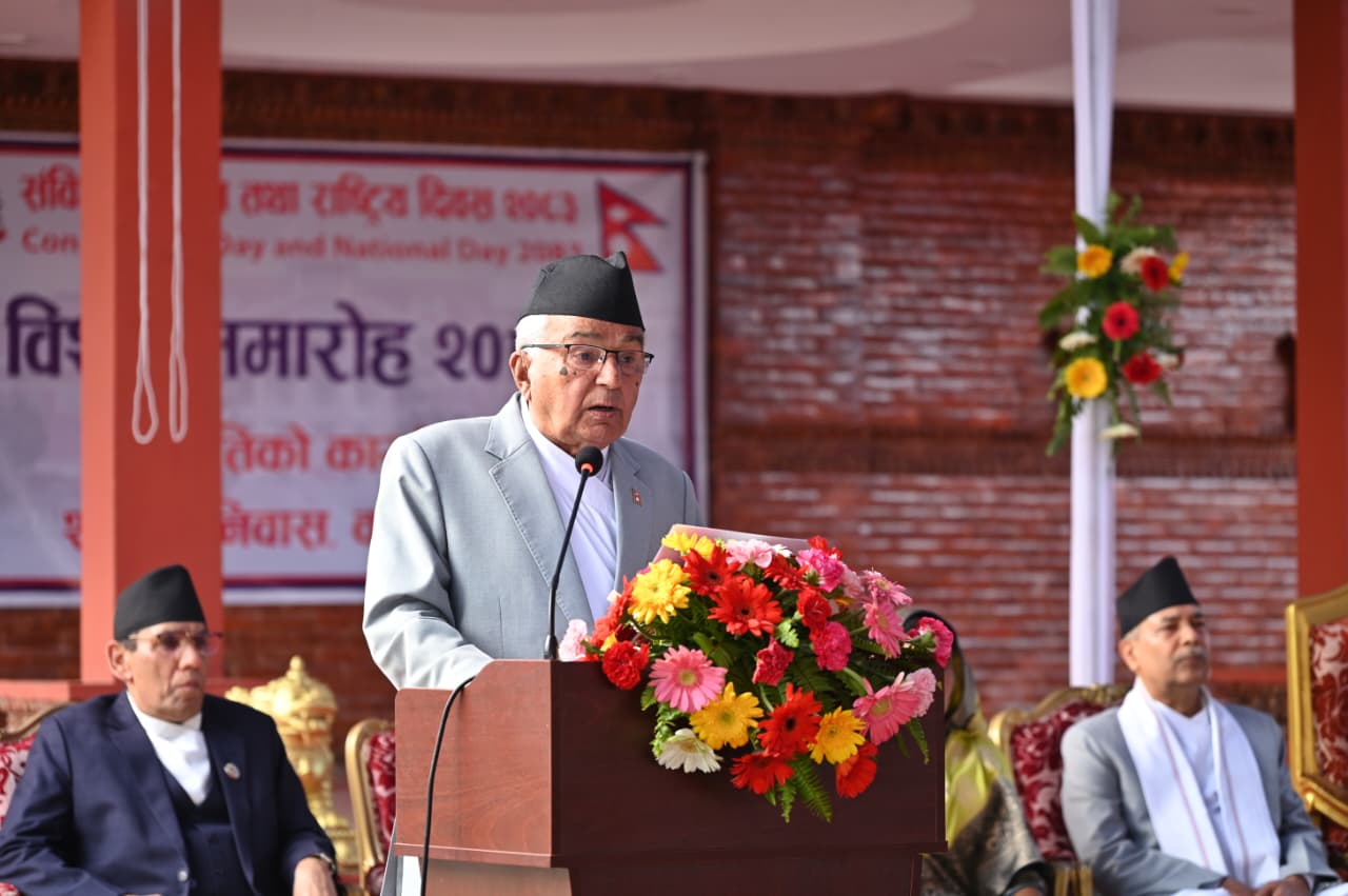 संविधानलाई भाषणमा होइन, नागरिकको जीवनमा उतार्ने सङ्कल्प गरौँ : राष्ट्रपति पौडेल