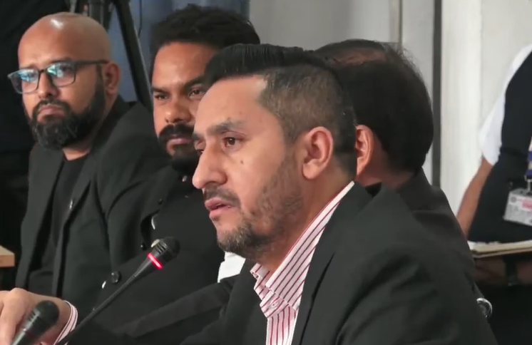 ‘कोही बचाउन आउला भनेर पर्खिरहेका छन् कि?’: बाढी प्रभावितको अवस्थालाई लिएर सांसद खरेल भावुक