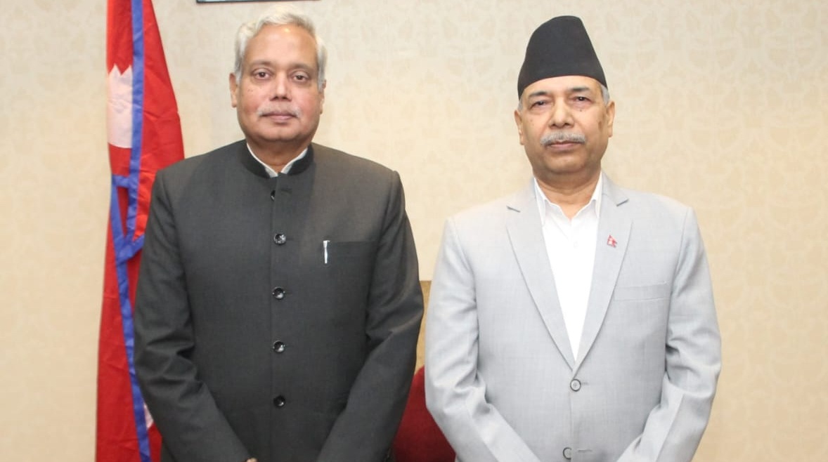 उपराष्ट्रपति यादव र भारतका राजदूत श्रीवास्तबीच भेट, भारतीय सहयोगको प्रशंसा