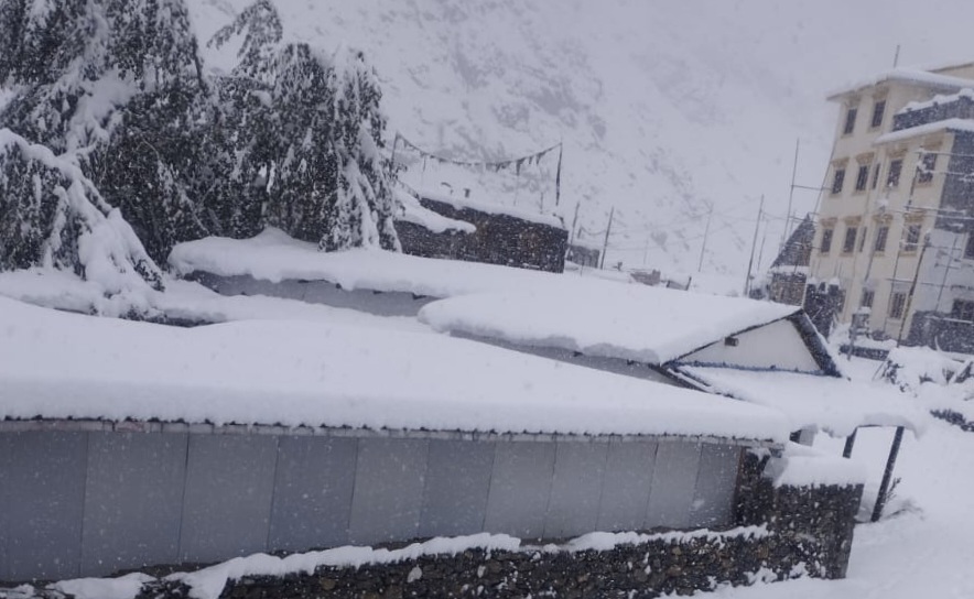 हिम्लुङ हिमाल बेसक्याम्पमा हिमपहिरो, उद्धार टोली घटनास्थलतर्फ