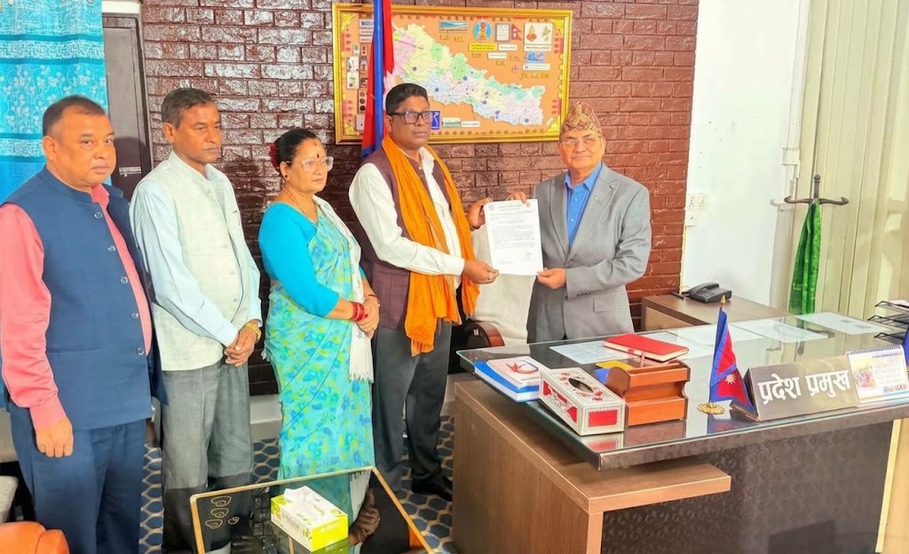 मधेश सरकारबाट एमाले बाहिरियो, चार मन्त्रीले दिए राजीनामा
