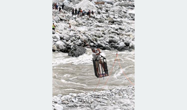 पैरेबेँसी-शान्तिबजार खण्डमा तुइन सञ्चालन