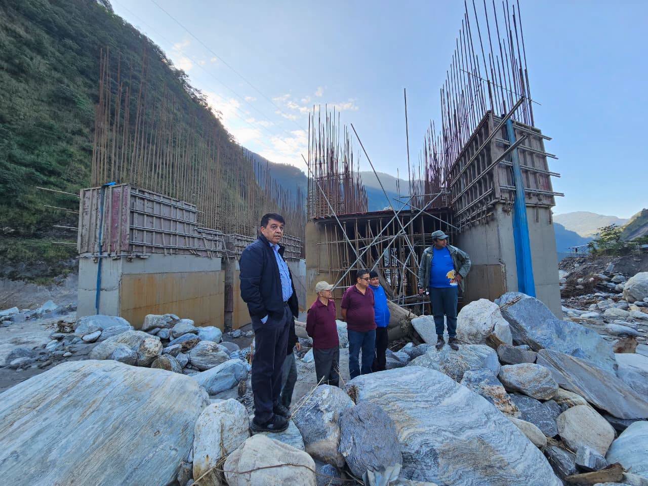 बेनी-जोमसोम सडक पुनः सञ्चालनमा आएकामा चन्द्र ढकालद्वारा खुसी, उद्धार र पुनर्निर्माणमा खटिने टोलीको प्रशंसा
