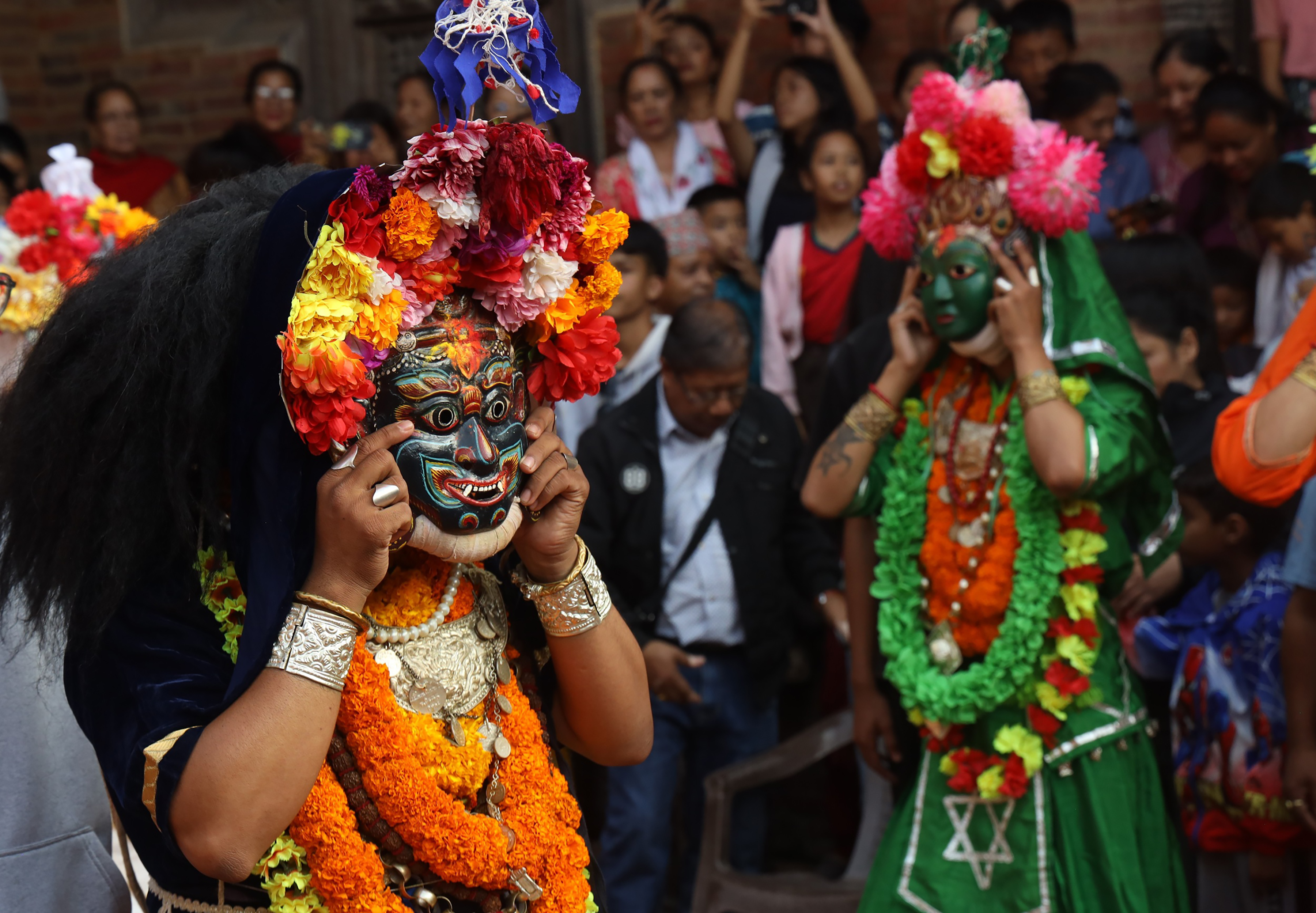 पाटन दरबार क्षेत्रमा अष्टमातृका नाच प्रदर्शन: १३ देवगणको तान्त्रिक मुद्राले गुञ्जियो मूलचोक (तस्बिर)