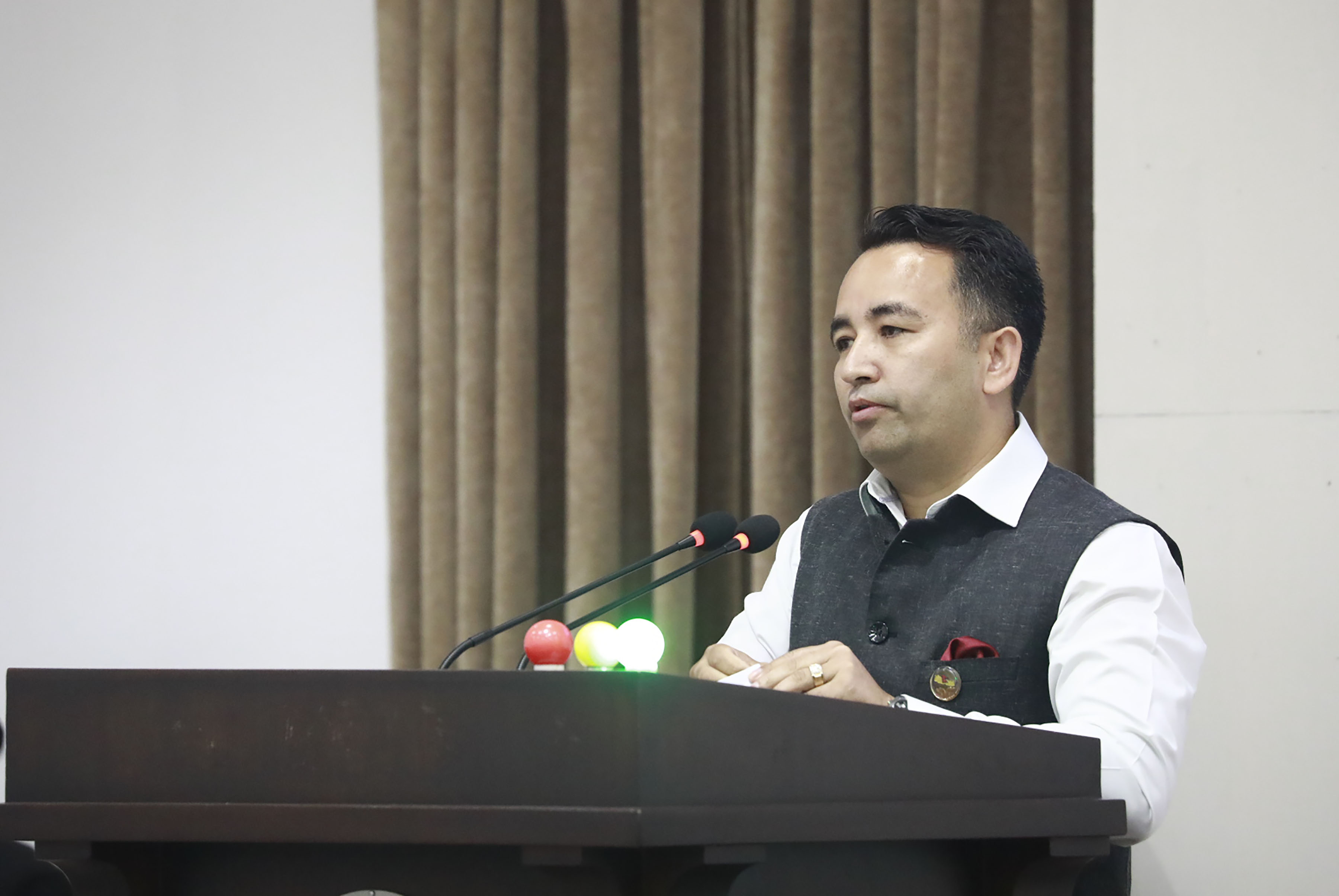 हिमालय संरक्षणका लागि विश्वव्यापी साझा अवधारणा र निरन्तर पहल आवश्यक: उपनेता गणेश पराजुली