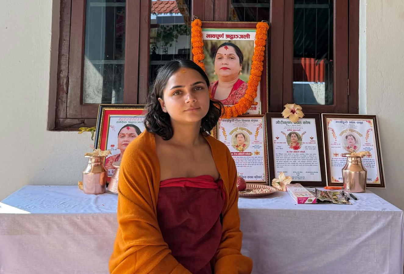 आमाको निधनपछि १३ दिनसम्म किरियामा बसिन् छोरी दीपिका