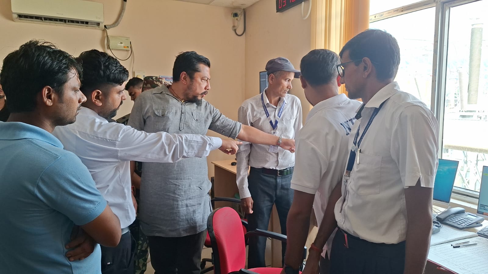 हेटौंडा-ढल्केबर ४०० केभी प्रसारण लाइन : १२ वर्षपछि अन्तिम चरणमा, दसैंलगत्तै सञ्चालनमा ल्याइने