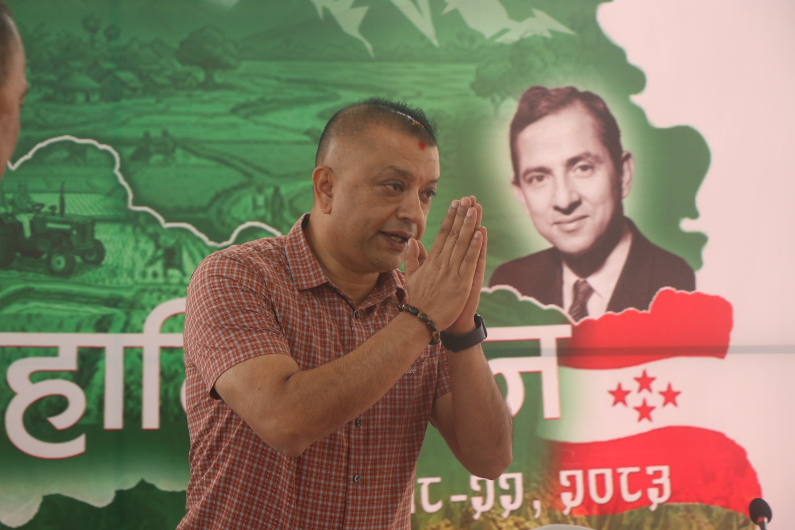 सभापति गगन थापाद्वारा २९ बुँदे राजनीतिक प्रतिवेदन पेस, सत्ताभन्दा नीति र समुन्नतिमा जोड