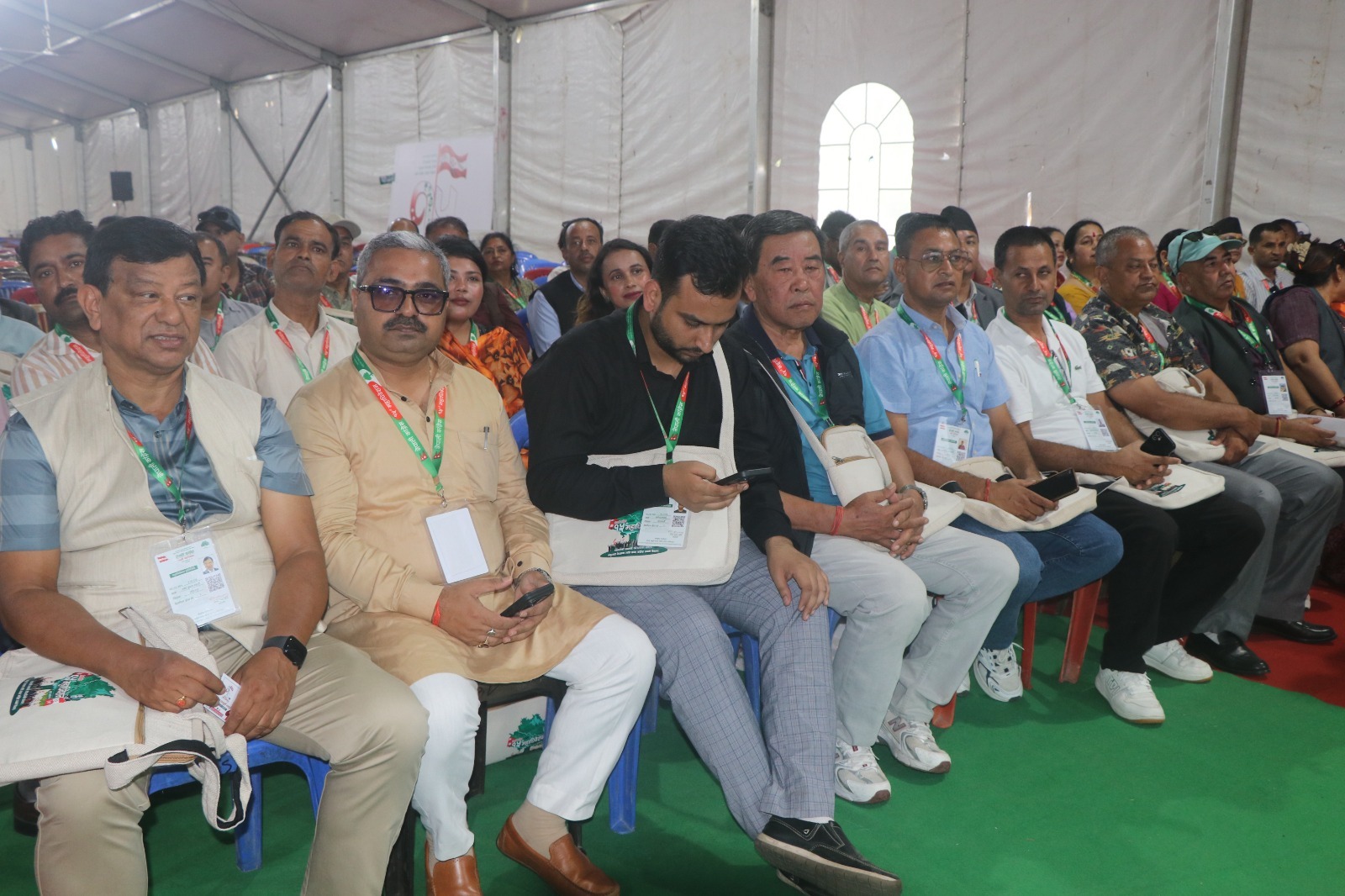 कांग्रेस महाधिवेशनको बन्द सत्र जारी, तीन छुट्टाछुट्टै हलमा छलफल