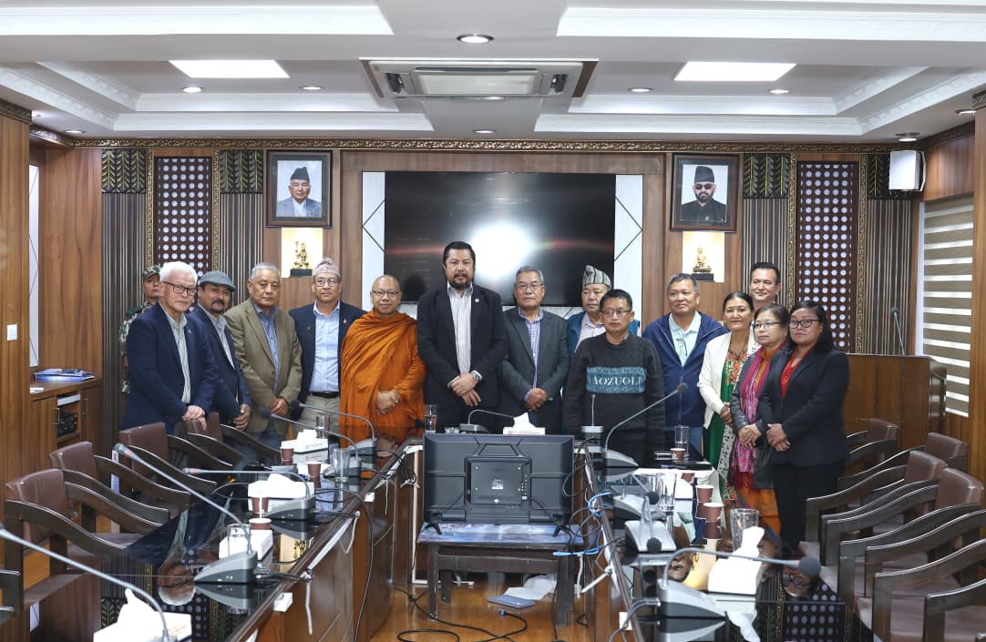 भोटेकोशी बाढी पीडितका लागि साढे २९ लाख सहयोग हस्तान्तरण