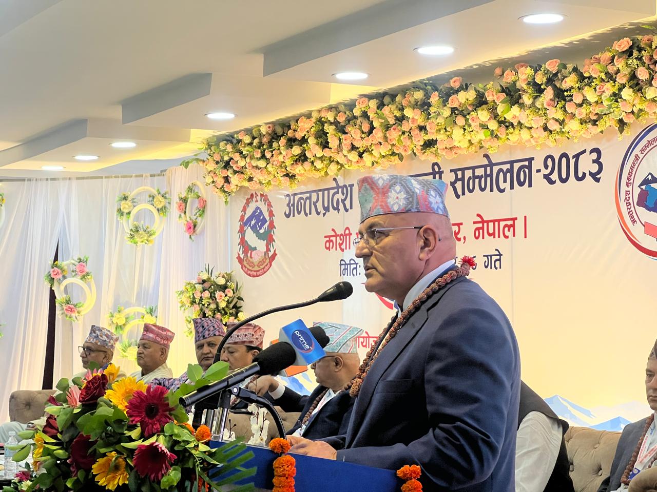 मुख्यमन्त्री पाण्डेको प्रश्न-अधिकार नदिई कसरी काम गर्ने