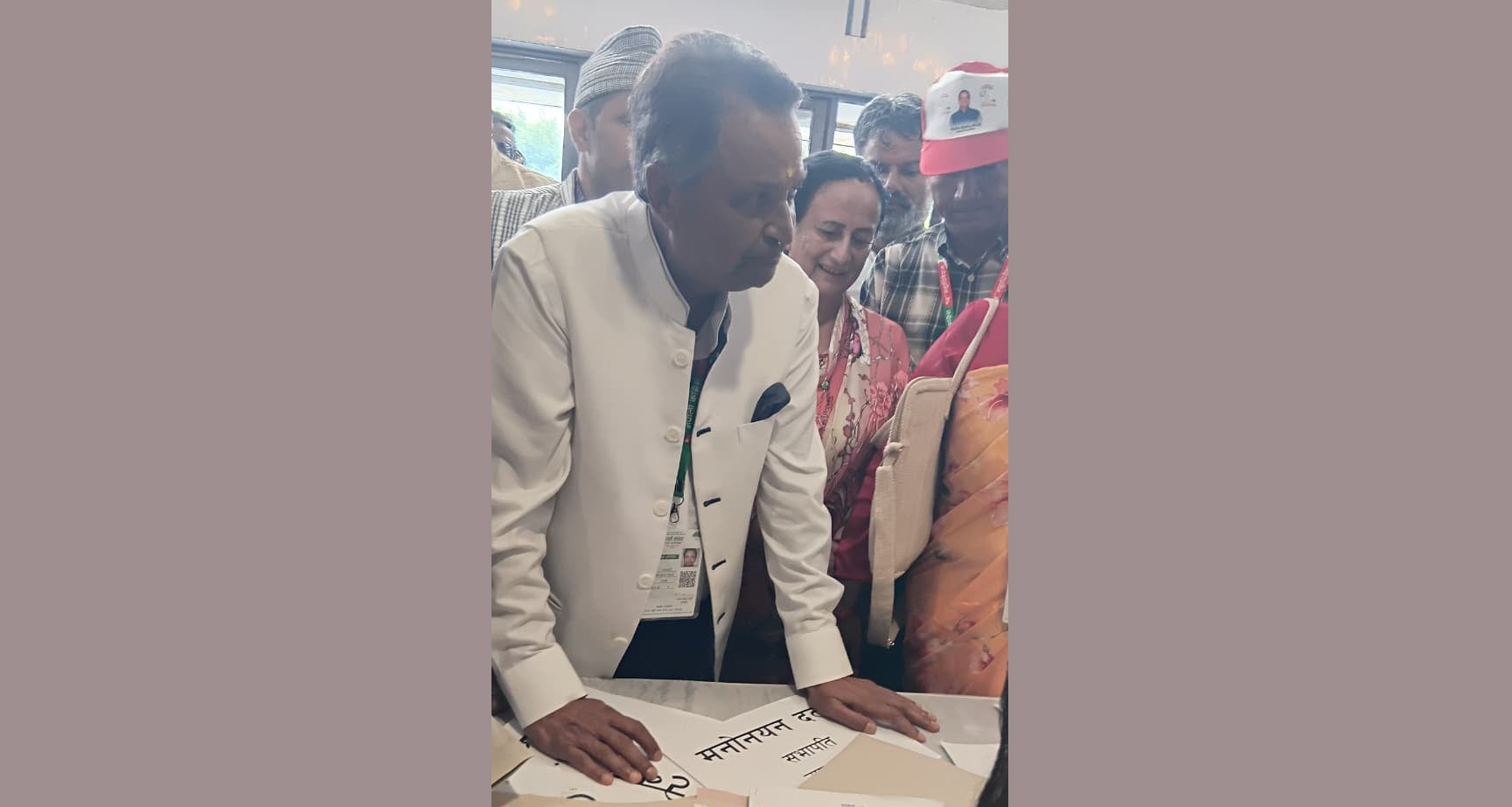 समावेशी समूहबाट कांग्रेस उपसभापतिमा विनोद चौधरीको उम्मेदवारी