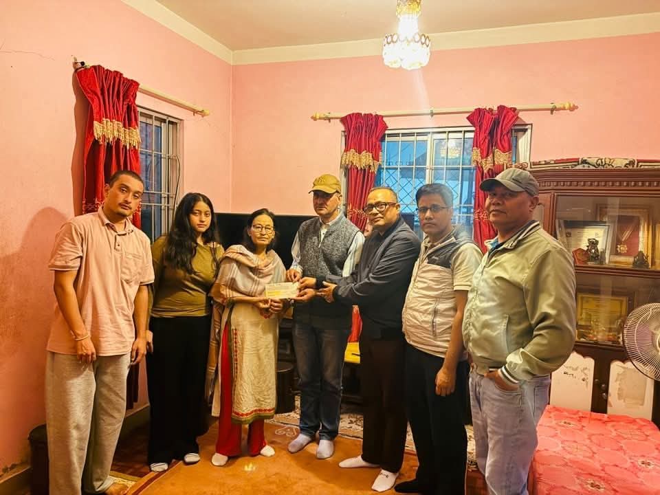 दिवंगत पत्रकार उपाध्यायको परिवारलाई १६ लाखभन्दा बढी आर्थिक सहयोग हस्तान्तरण