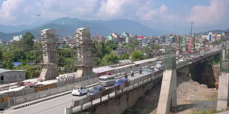 सेती नदीमा निर्माणाधीन दुई पक्की पुलको ७० प्रतिशत काम सम्पन्न, फागुन २१ सम्म सक्ने लक्ष्य