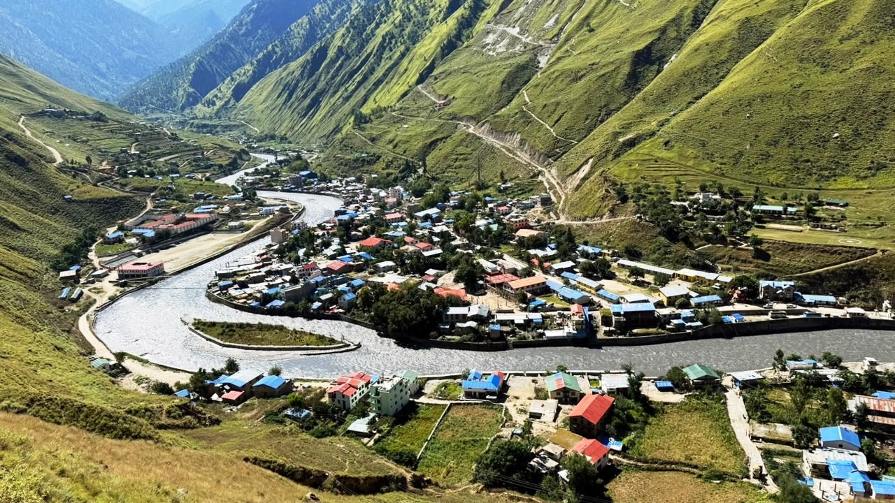 डोल्पा कारागारबाट सुरुङ खनेर भागे आठ कैदी, भेरी नदी पार गरेर फरार
