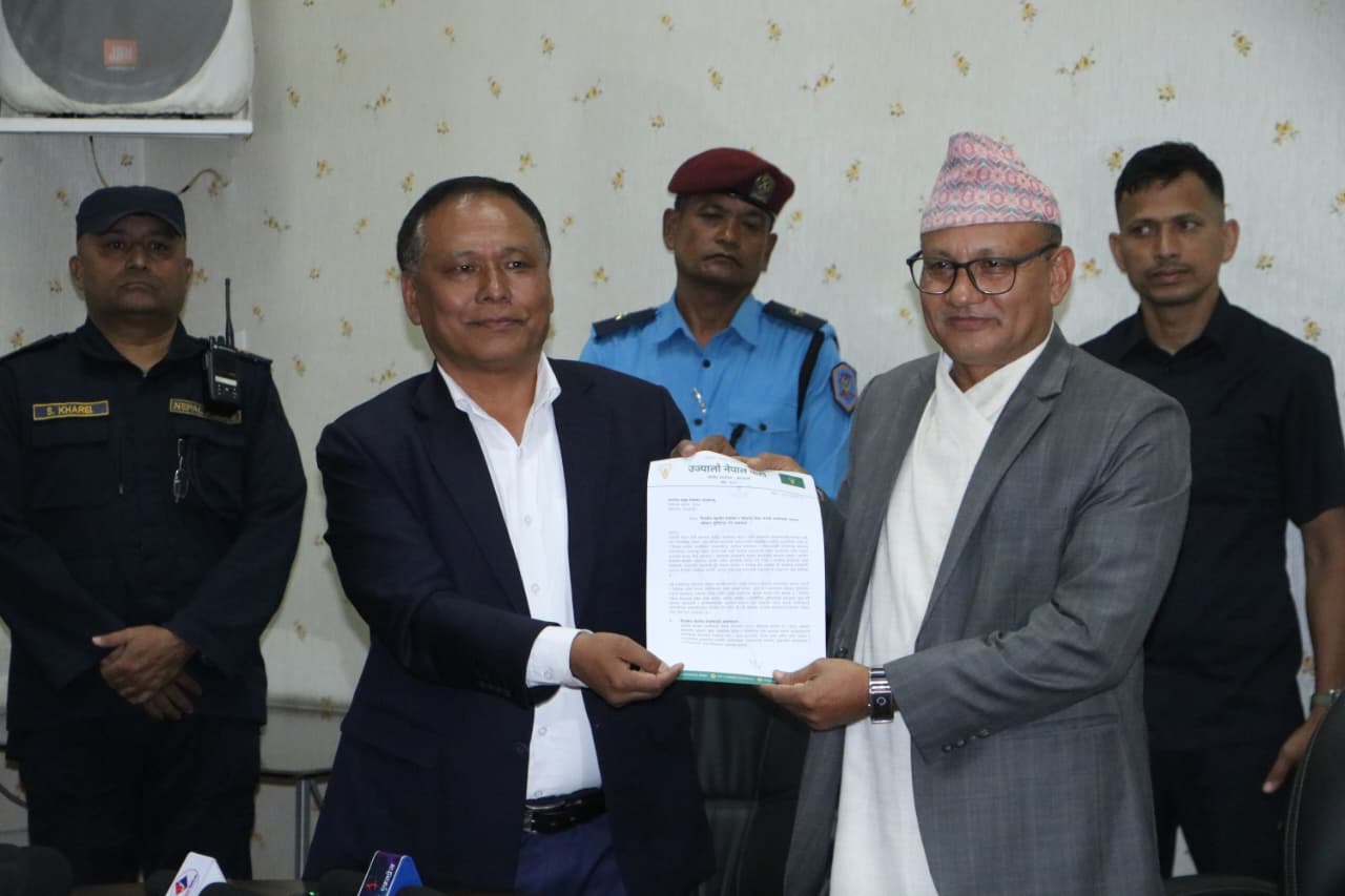 स्थानीय तह निर्वाचन गैरदलीय बनाउन र विदेशमा रहेका नेपालीलाई मताधिकार दिन उज्यालो नेपालको माग
