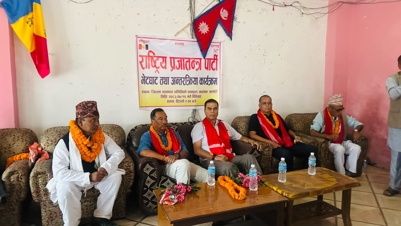 राजादेखि सबै राजनीतिक शक्ति अटाउने व्यवस्था आवश्यक : कमल थापा