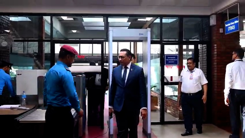 विश्व बैंक र आईएमएफको वार्षिक बैठकमा भाग लिन अर्थमन्त्री डा. स्वर्णिम वाग्ले बैंकक प्रस्थान