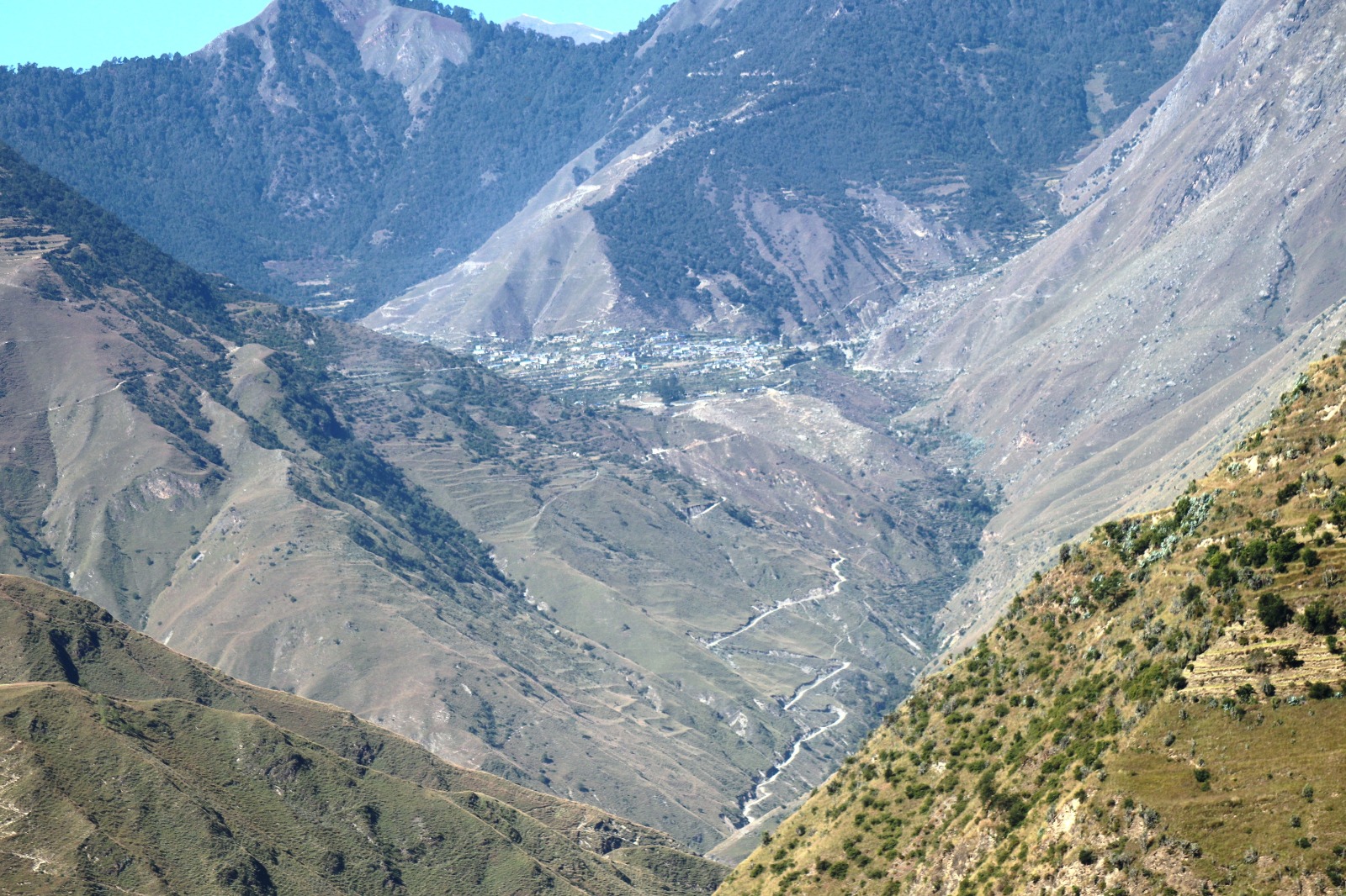 बाजुराको हिमाली गाउँ ‘धिमागाउँ’ (तस्बिरहरु)