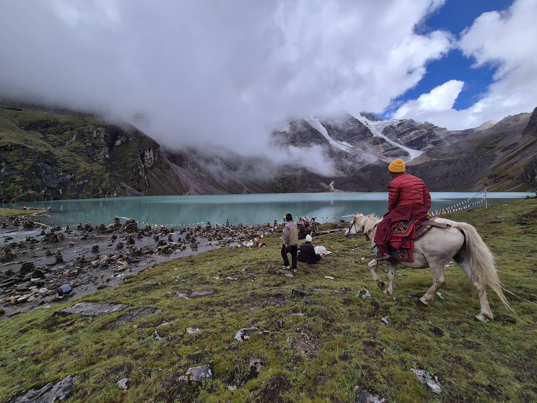 १२ वर्षपछि लाग्ने ‘बोन मेला’ तथा तीर्थयात्रा सम्पन्न: जगदुल्ला ताल क्षेत्रमा झल्कियो धार्मिक र सांस्कृतिक रौनक