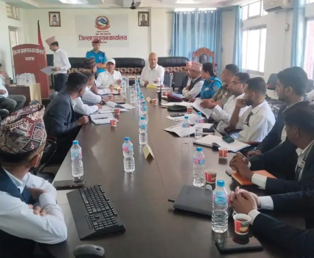 एसियन हाइवे र झापाको विकास निर्माणमा सांसदको चासो, जिल्ला प्रशासनमा उच्चस्तरीय छलफल
