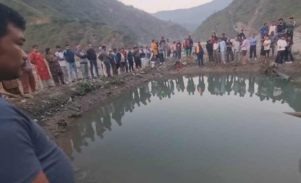 सिन्धुलीमा क्रसरको पानी पोखरीमा डुबेर आमा-छोरीको मृत्यु