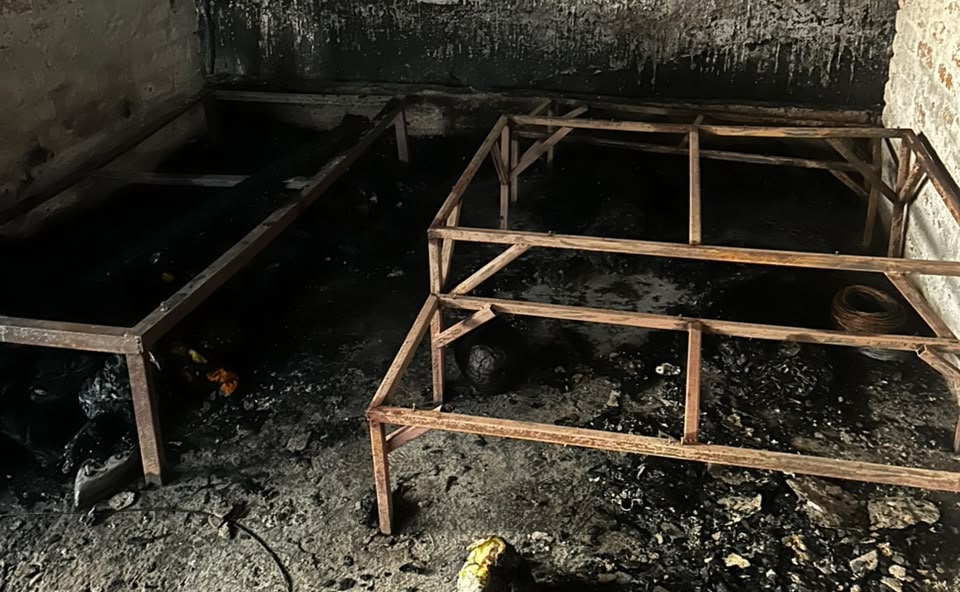 बिर्तामोडको बडी ग्यारेजमा आगलागी : तीन लाखको क्षति
